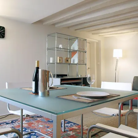 Louvre Bourdonnais Apartment Paris